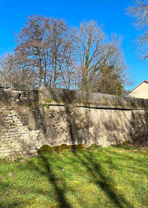 Mur de soutènement à Marac